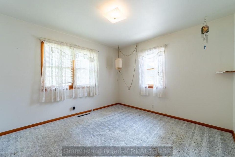 2316 sheridan ave grand island ne 68803 b 6