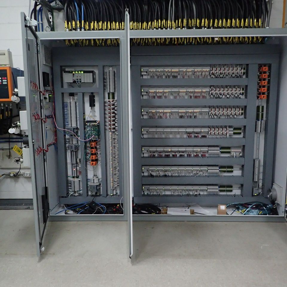 Automation cabinet p8310176