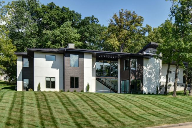 Whitehaven front lawn