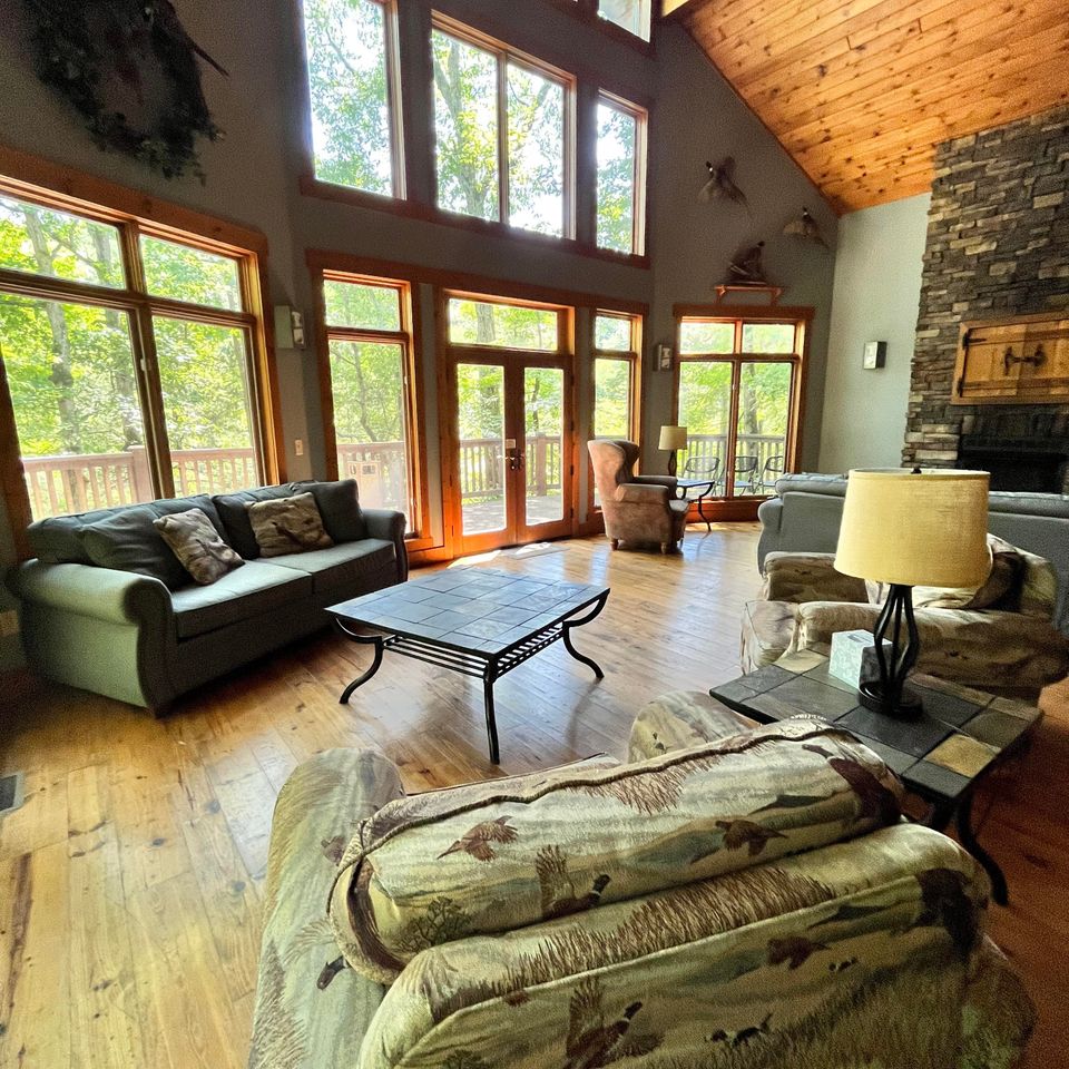 Rr1 living area
