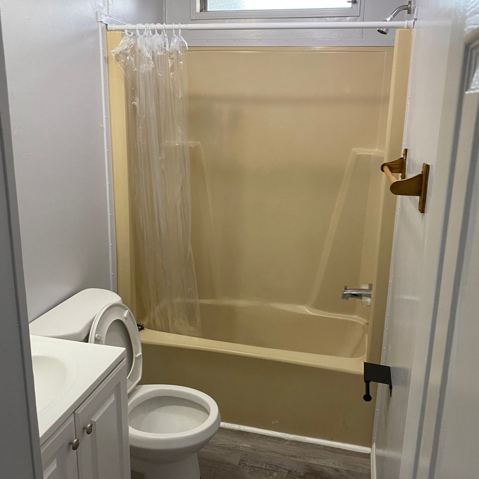 Lot 91 spare bath