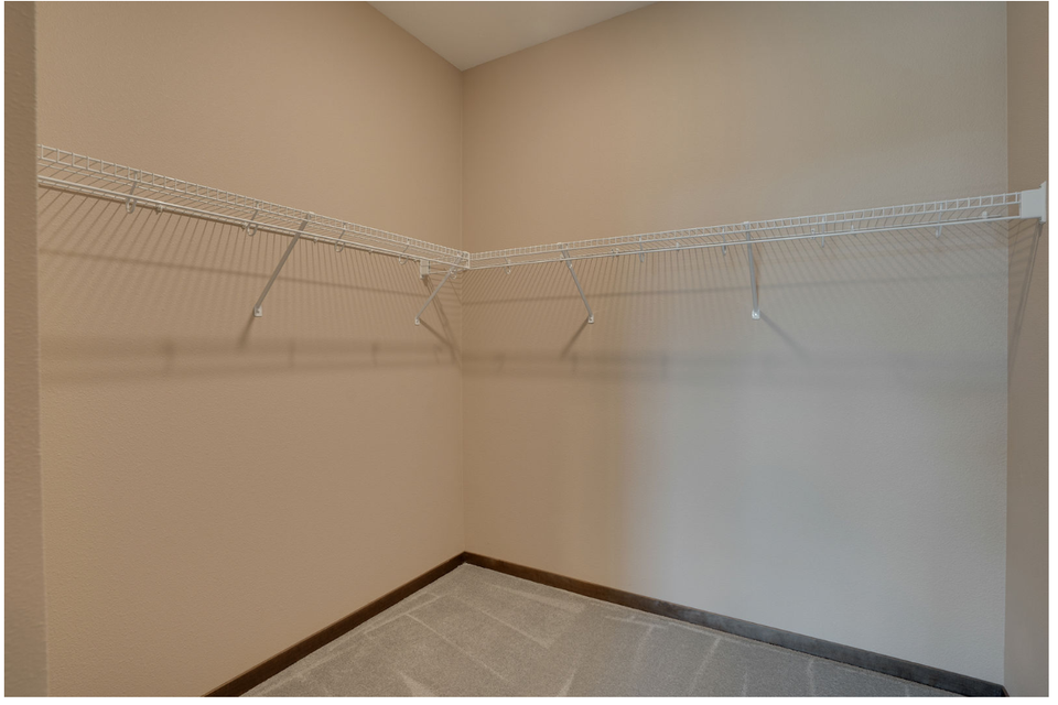 Walk in closet