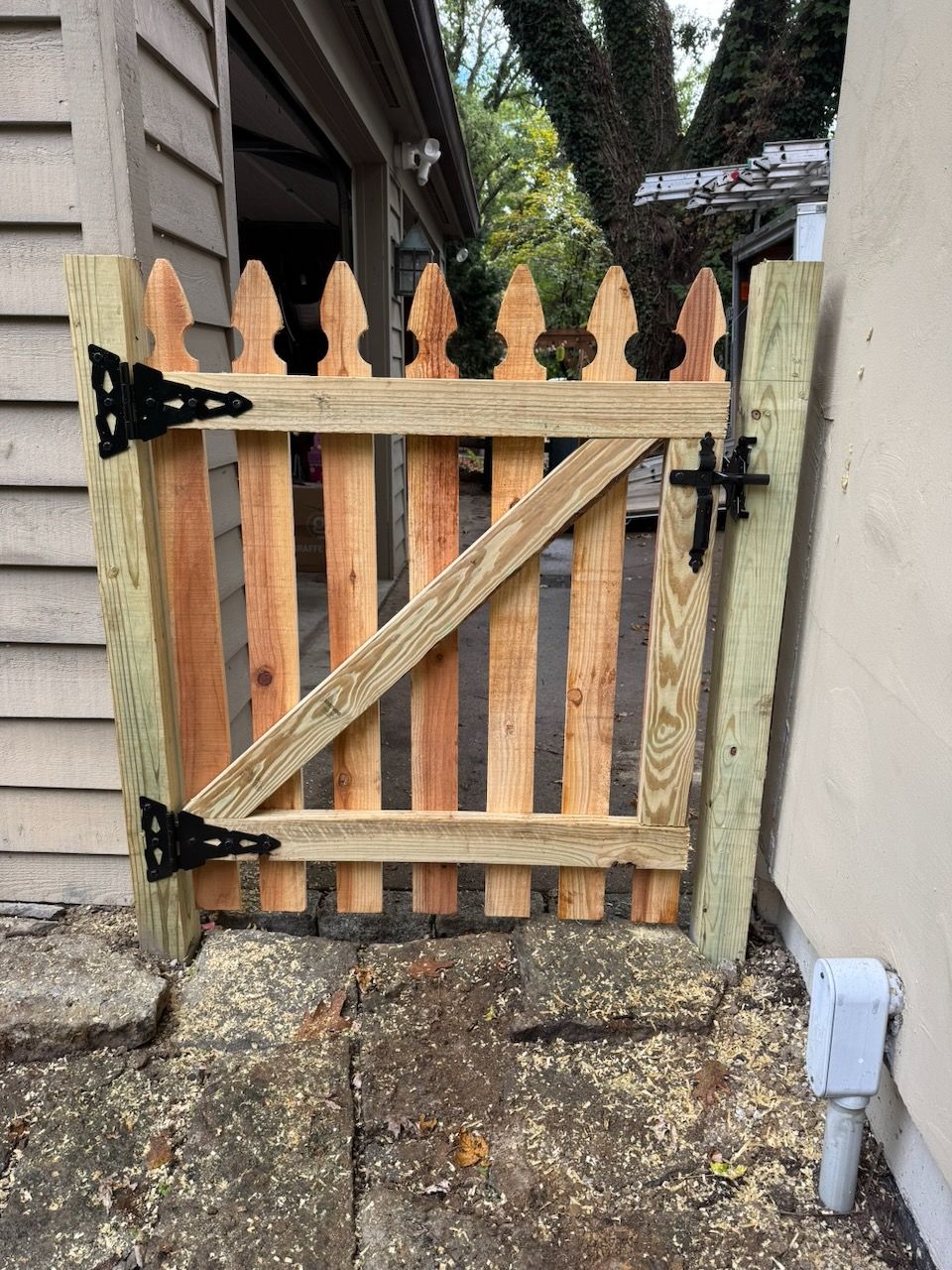 Fence gate install cincinnati  032