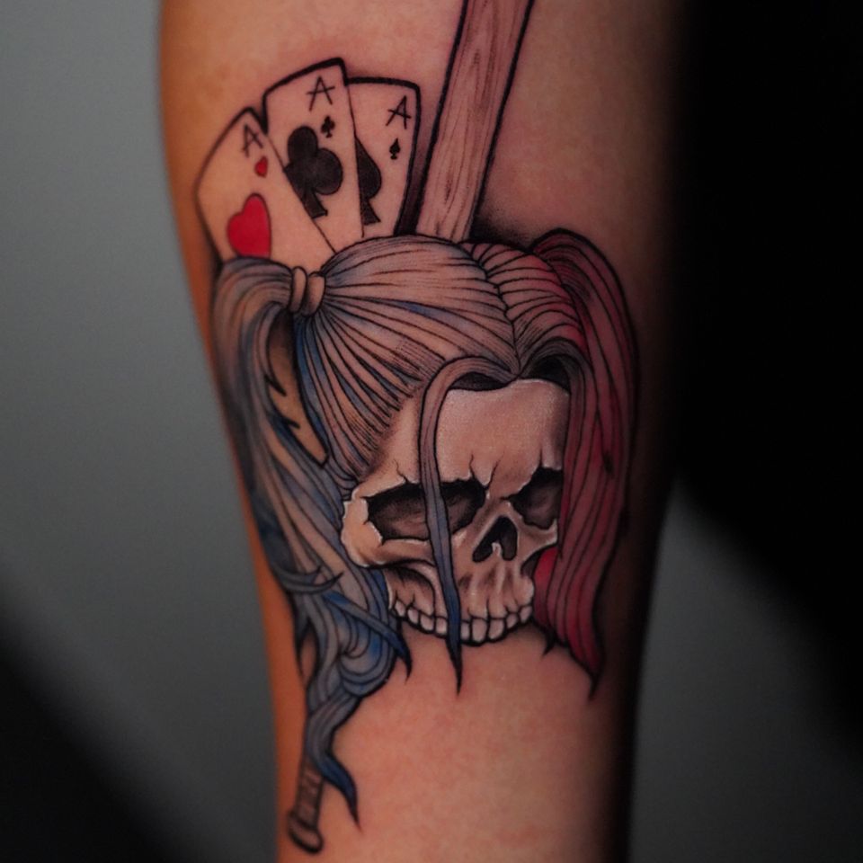 Image of a womans skeleton - 3 Aces and a Baseball Bat