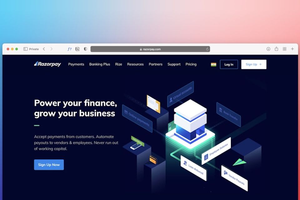 Photo 1642132652860 471b4228023e