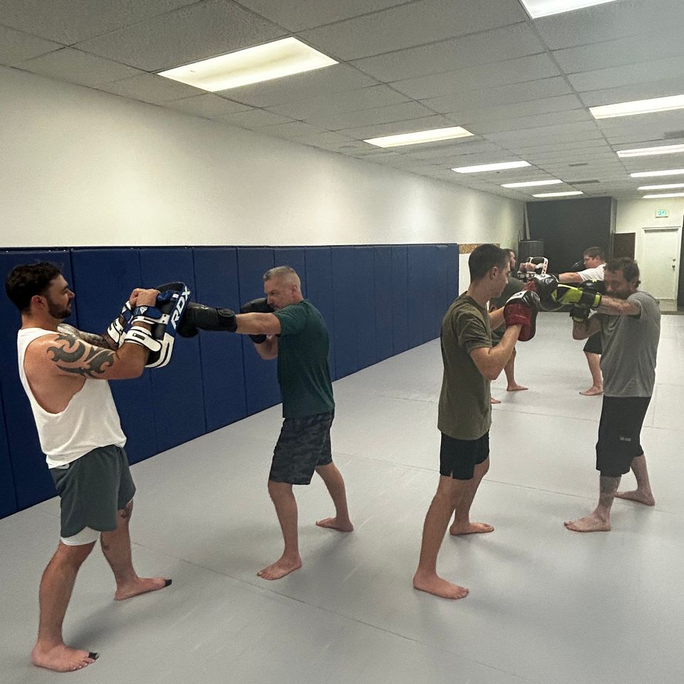 Adult muay thai(action)