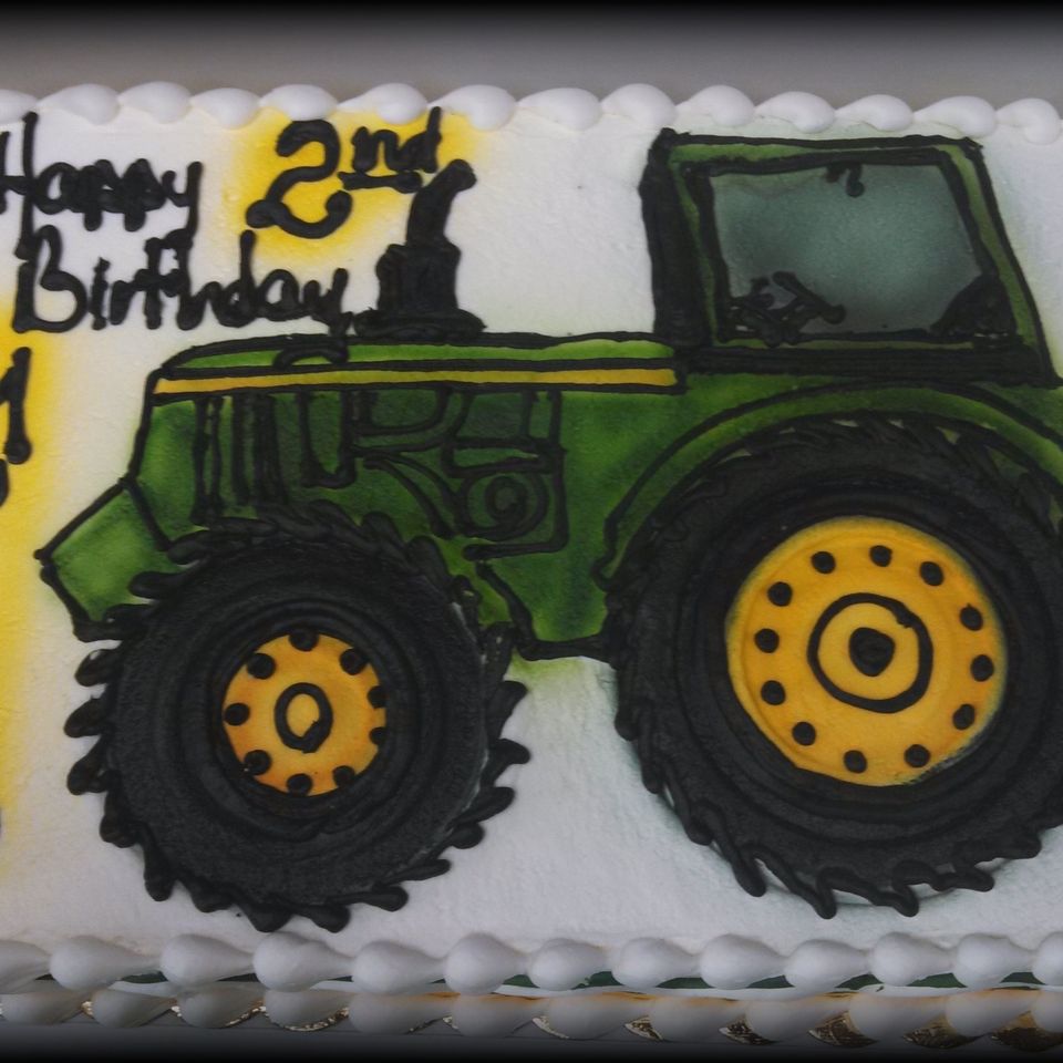 Cakes birthday 18220180612 6049 yhvbdo