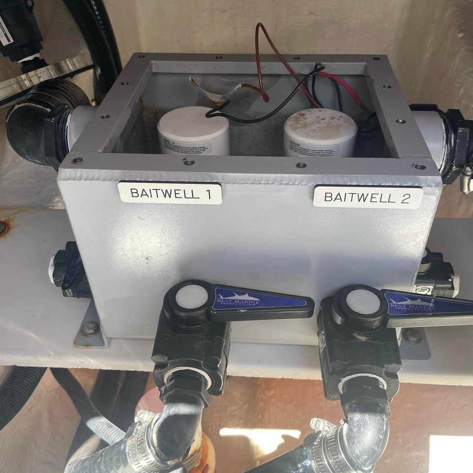 Livewell pump replacement