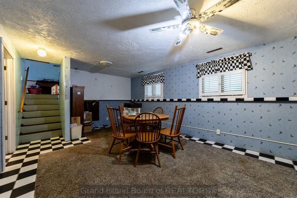 4306 saddle horse ct grand island ne 68803 c 5