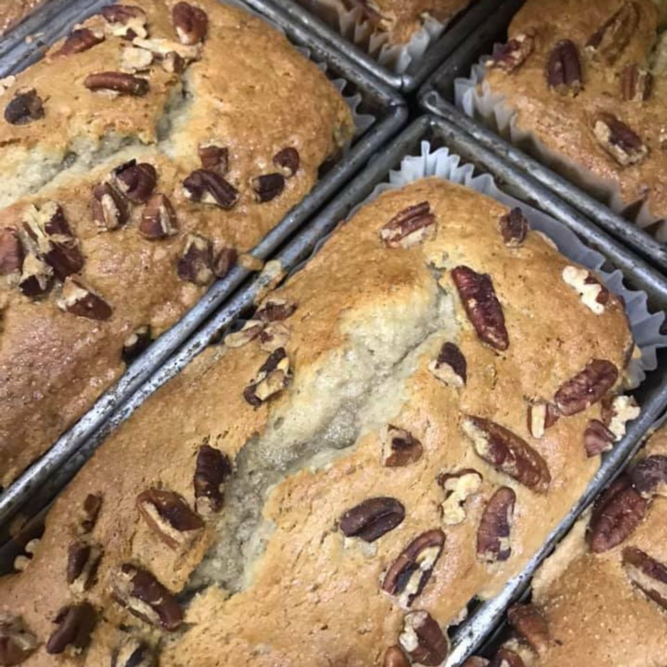 Duke bakery alton bread banana