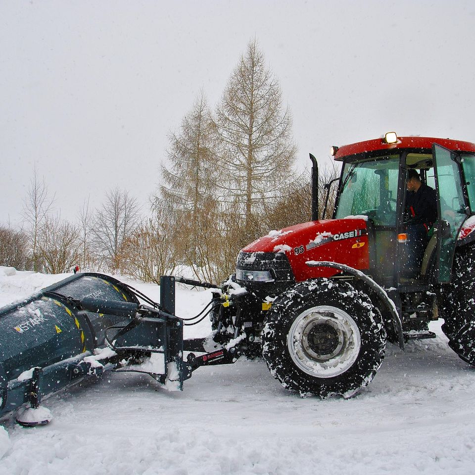 Aljonushka tractor gaab626a0a 1920