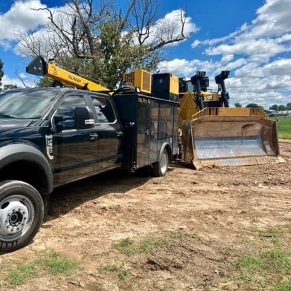 Heavy truck and dozer 600x600 orig