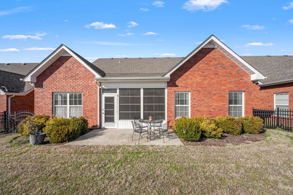 47 web or mls 190 chase cir   clear lens real estate photography 49