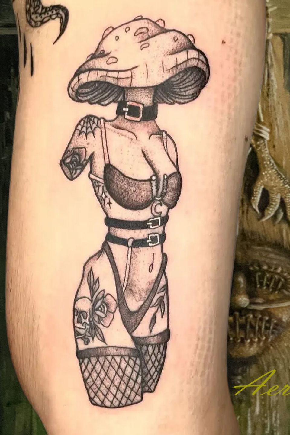 Aerin headless boudoir