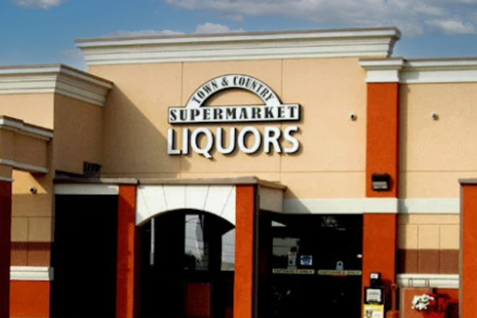 Tc supermarket store front
