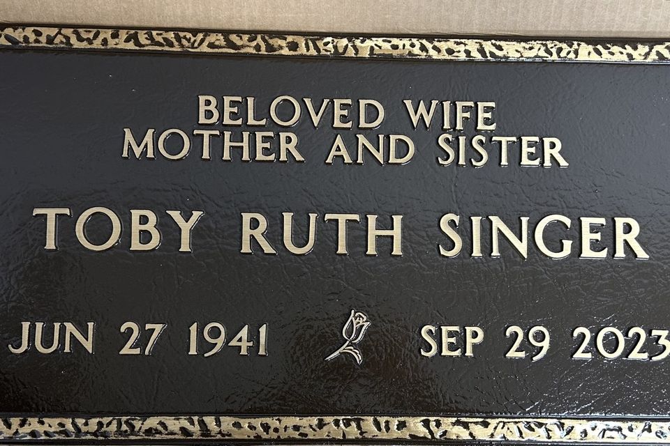 Toby singer bronze