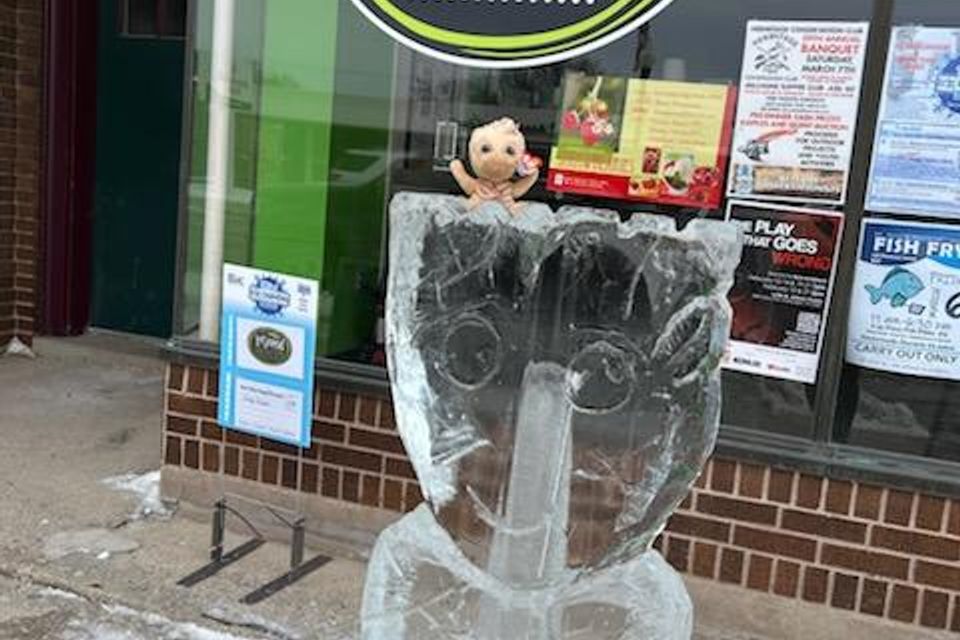 Ice carving 2026 38