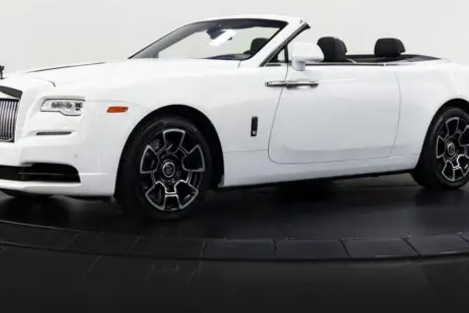 Rolls royce dawn black badge