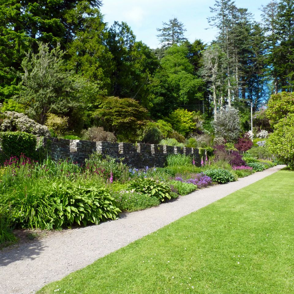 Photo 1663185777390 d44a6f4724b9