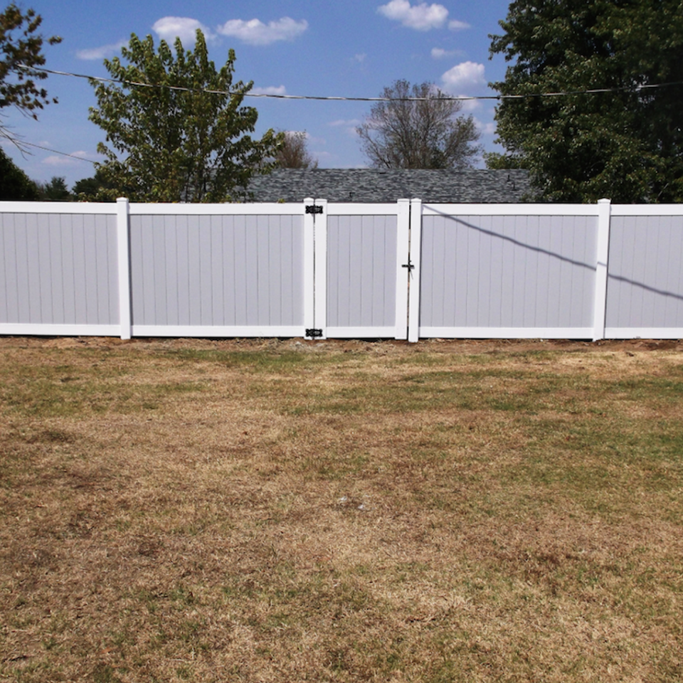 Midland vinyl fence   deck company   tulsa and coweta  oklahoma   vinyl metal wood fence sales and installation   privacy   vinyl white two color privacy fence with gate20170609 25591 1ie1l71