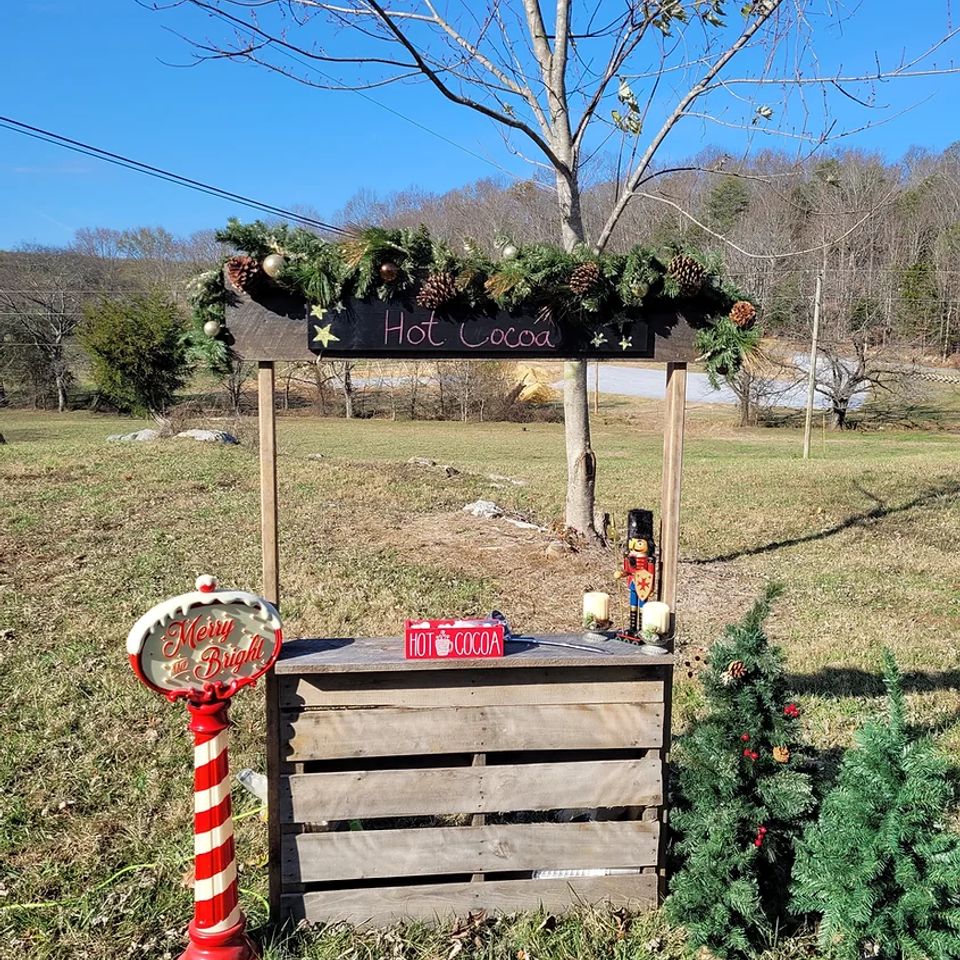 Hot cocoa stand