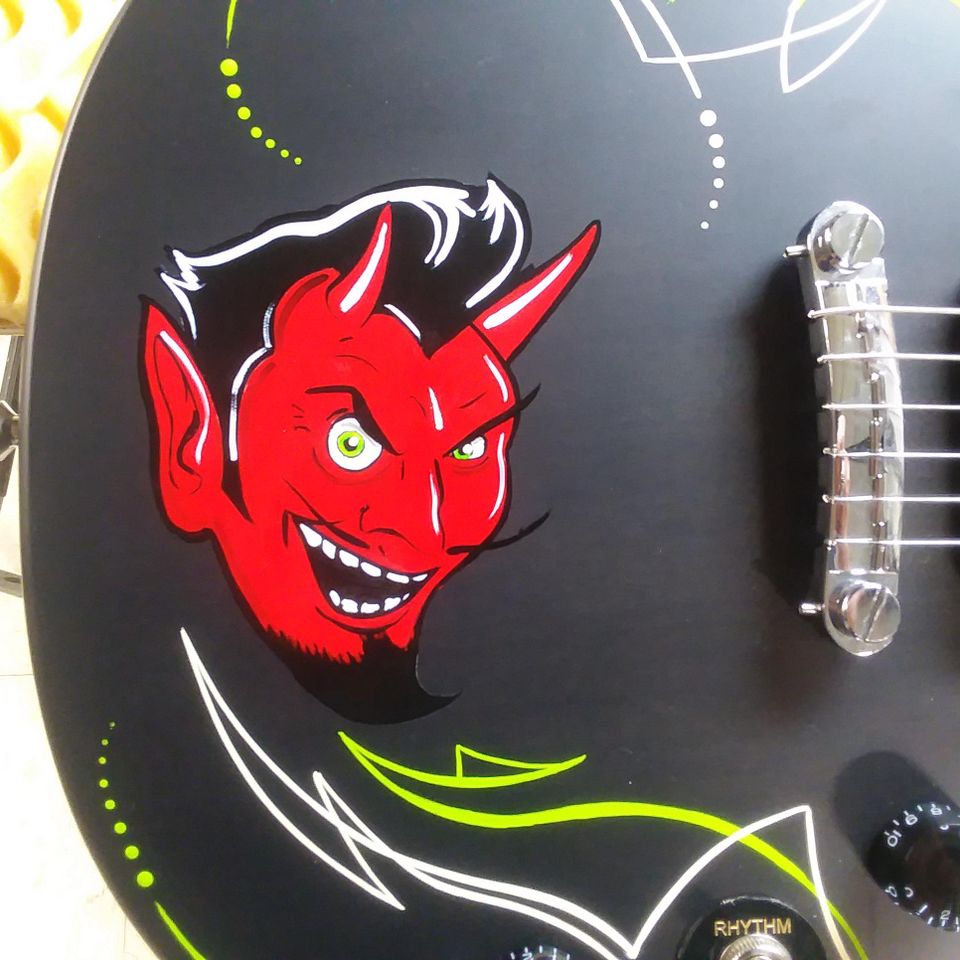 Creative custom pinstriping design and artistic projects created by Skeeter's Grafix.