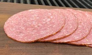 Slicing summer sausage