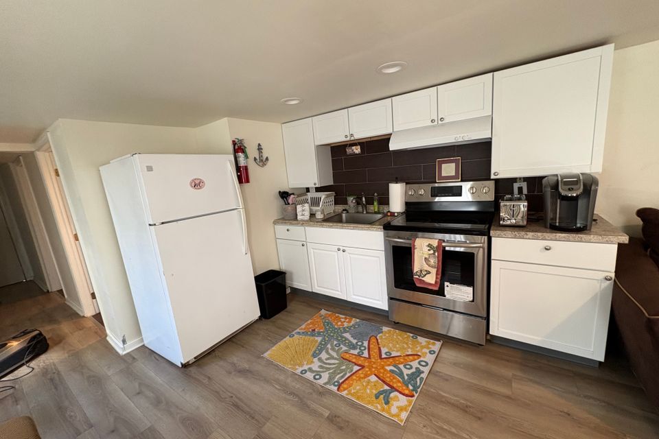 Unit 1 kitchen