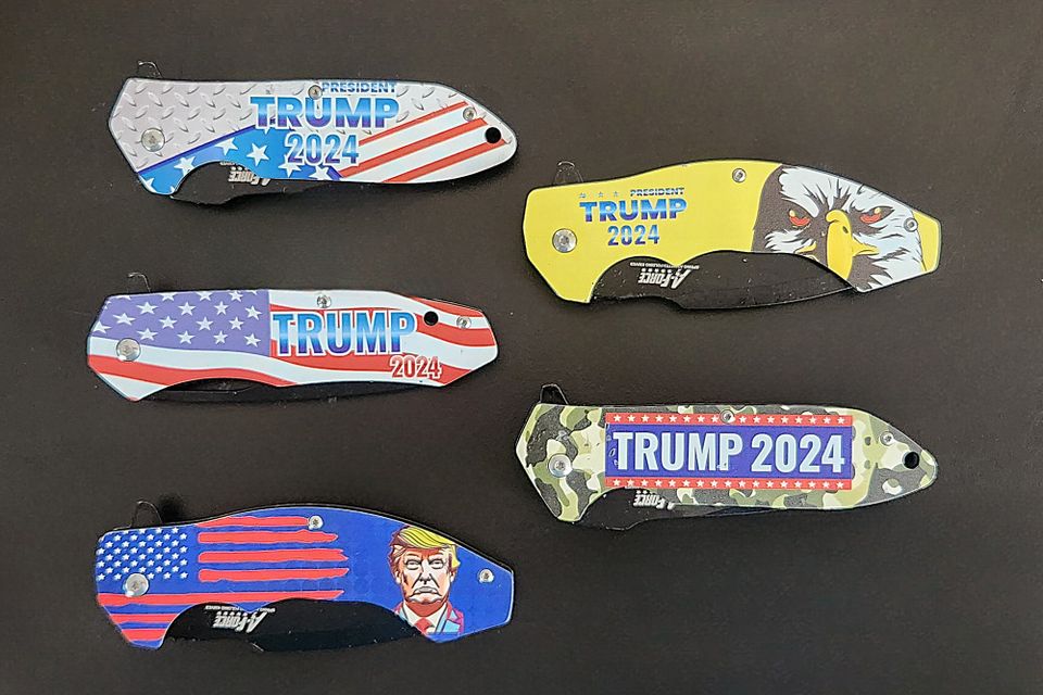 Trump knives (6)