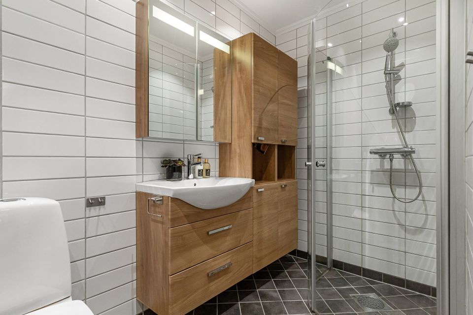 Bathroom ge6cec0df1 1920