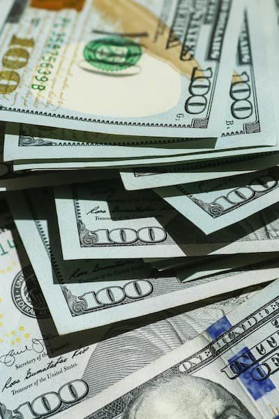 Hundred dollar bills 