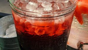 Ma maebelle's one love cafe fresh cold juices sorrel