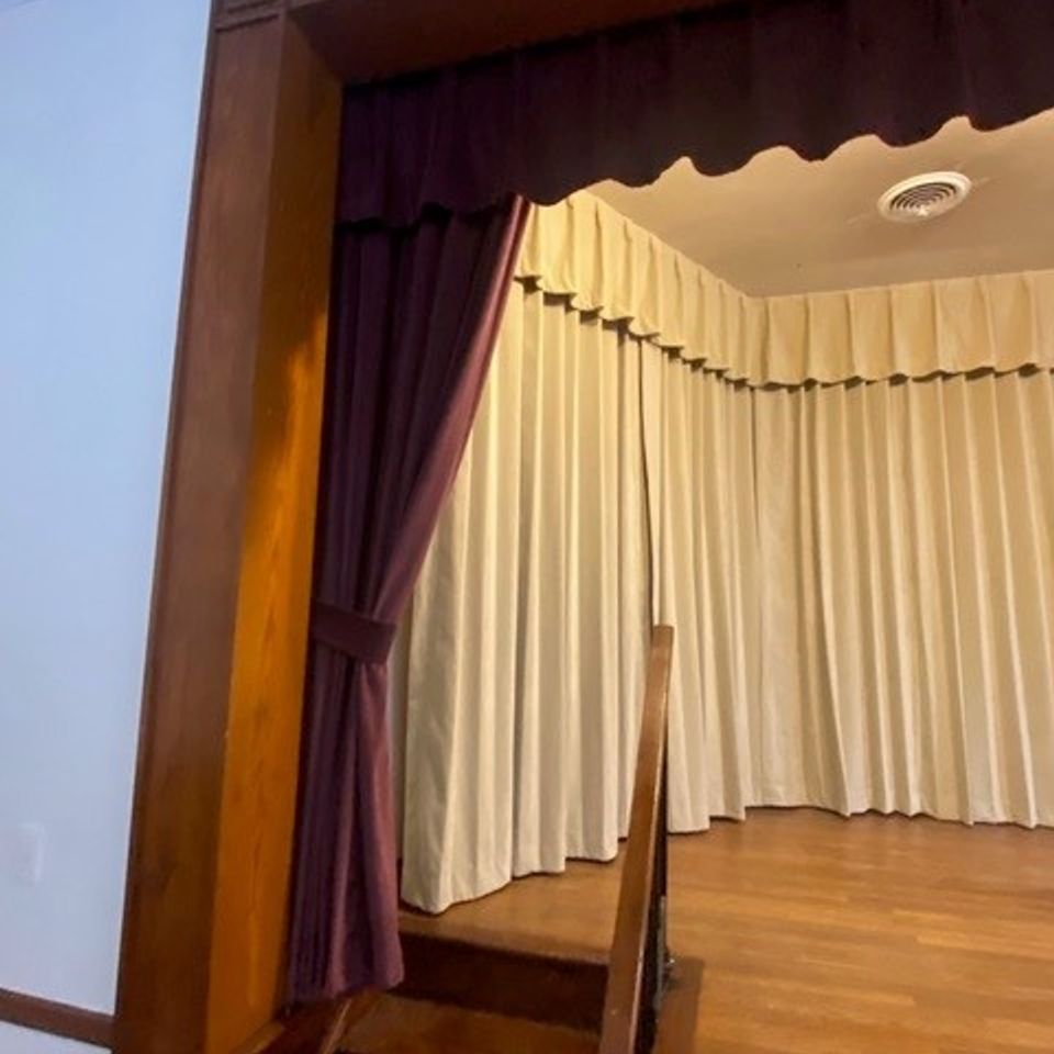Comm drape 4