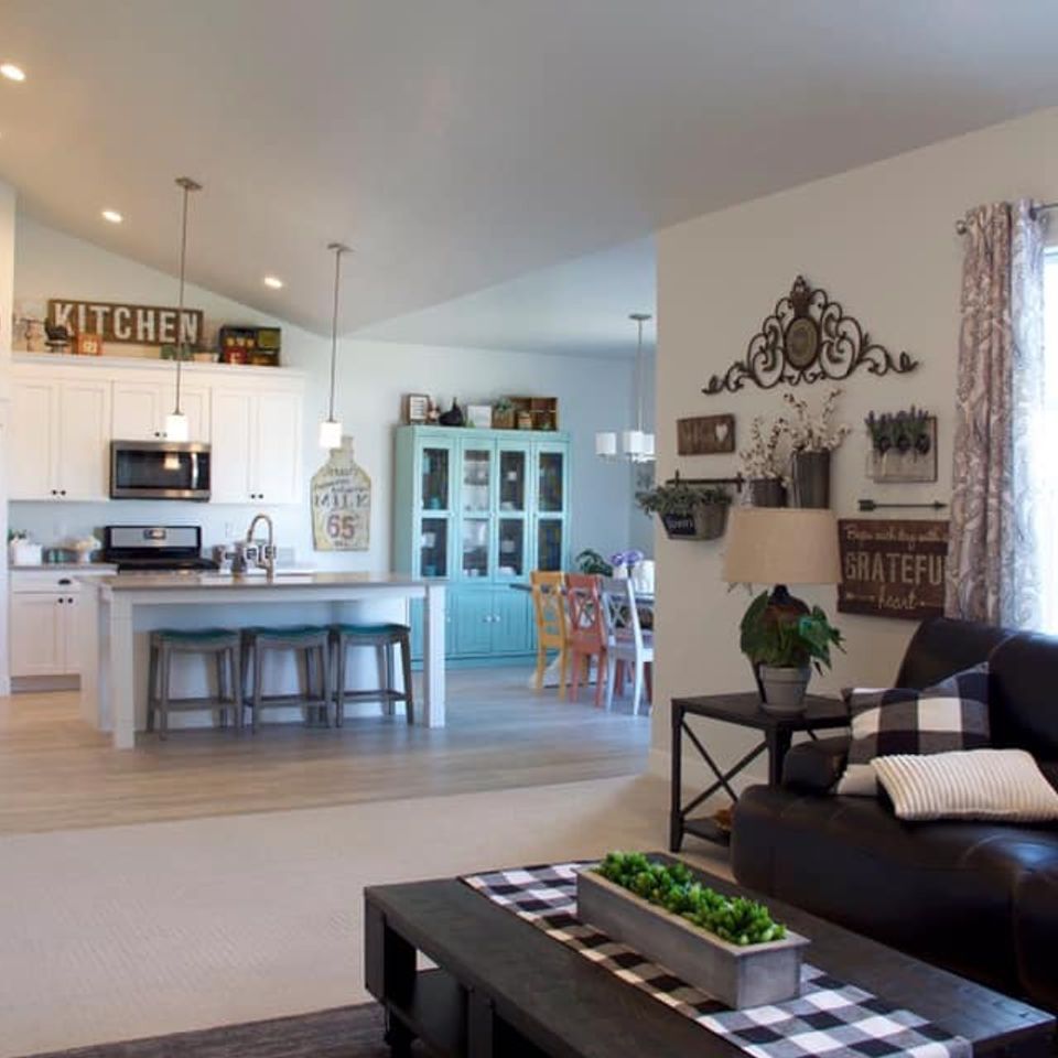 94889173 155810712634006 33710820349181952 n