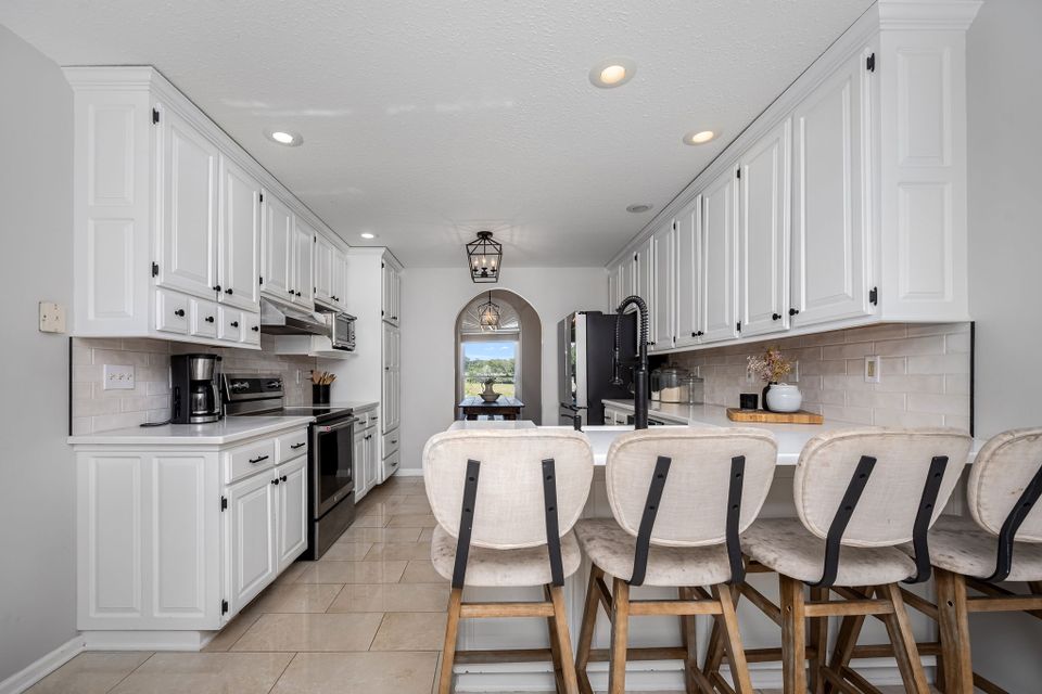 21 web or mls 2811 bert watt rd   clear lens real estate photography 21