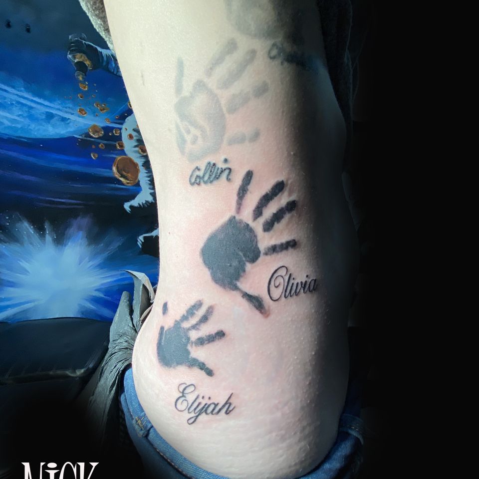 Nick hand prints