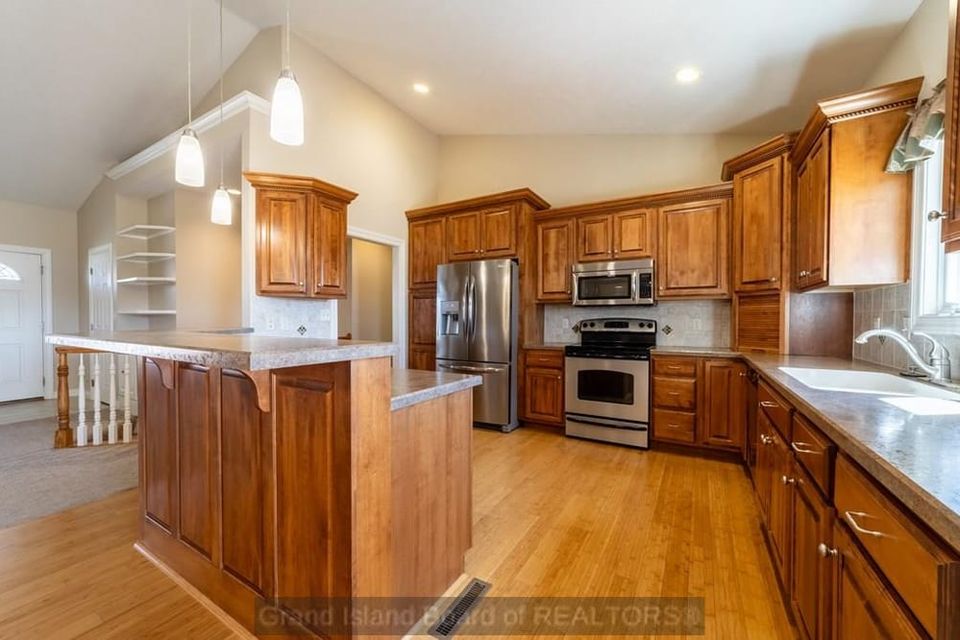 3811 meadowlark cir grand island ne 68803 b 6