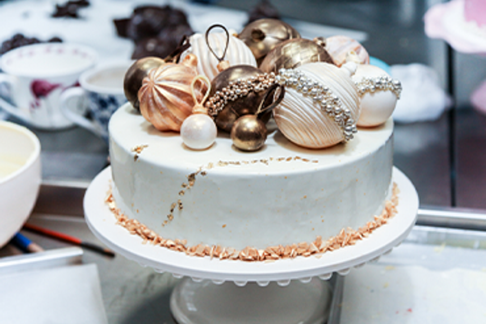 Cake white