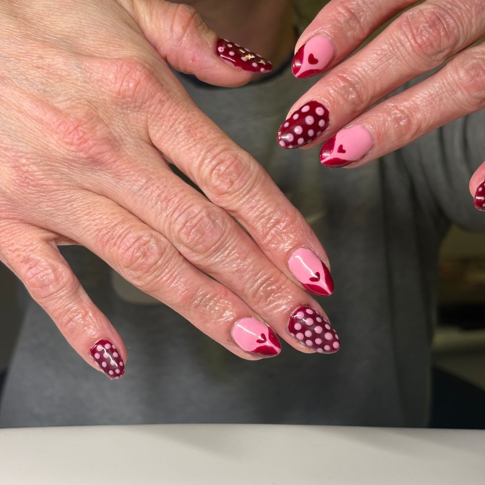 Valentines day manicure