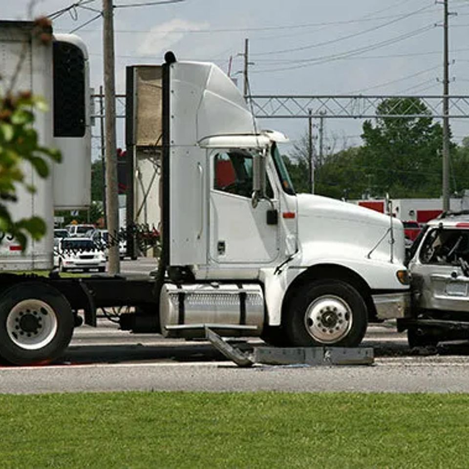Truckingaccident original