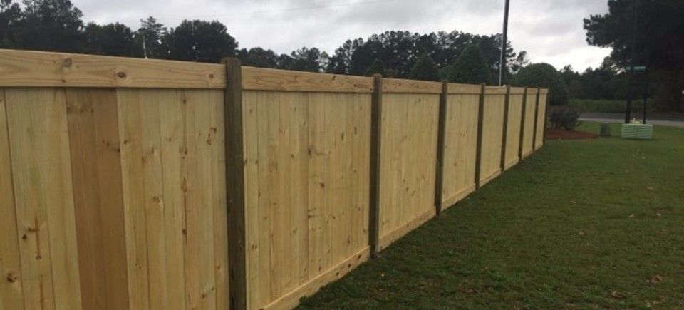 Basic Fence NC, Wood Fence, Vinyl Fence, Chain Link Fence, Build Fence Cumberland County NC