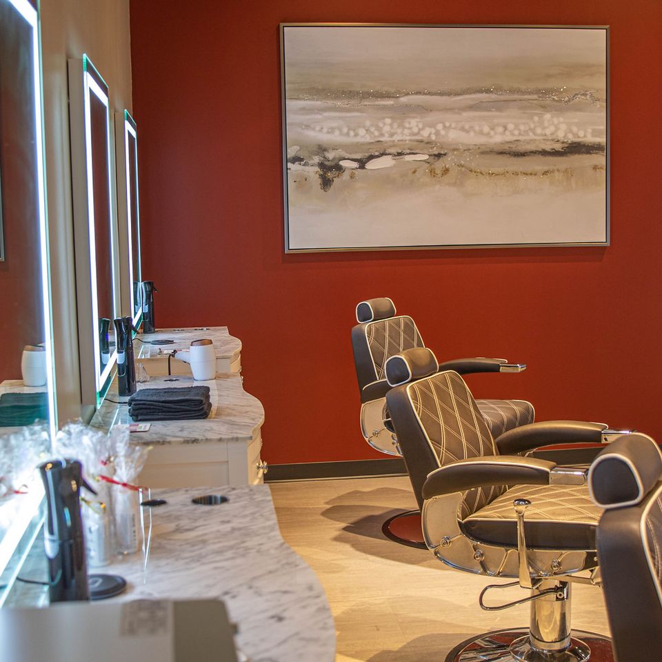 Kennedys barber club 37