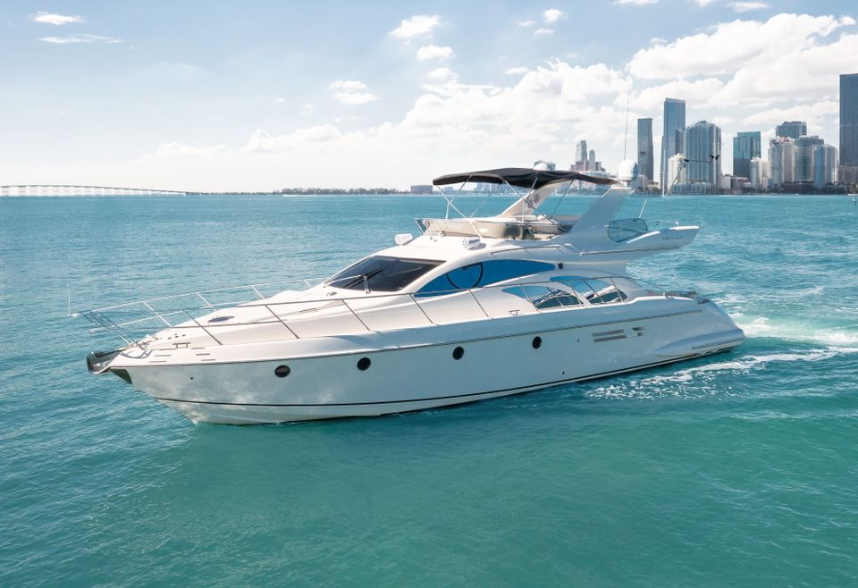 60 azimut flybridge 01
