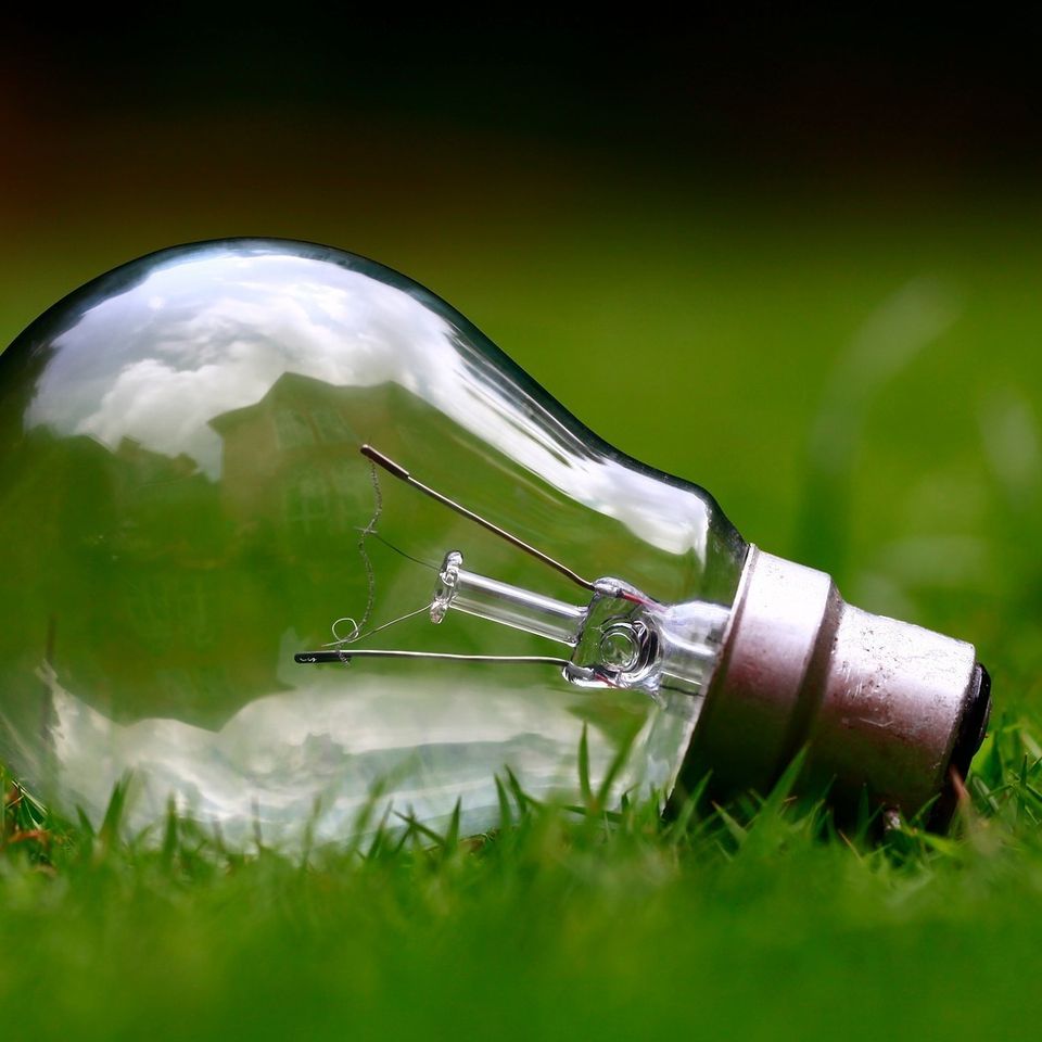 Light bulb 5fe8d1464f 1920