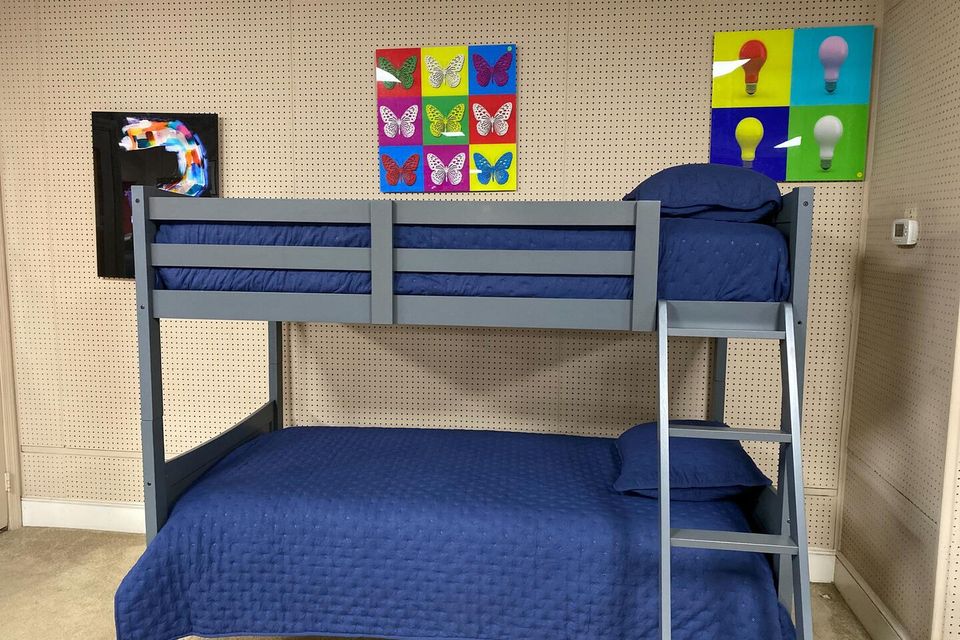 Gray bunkbed front