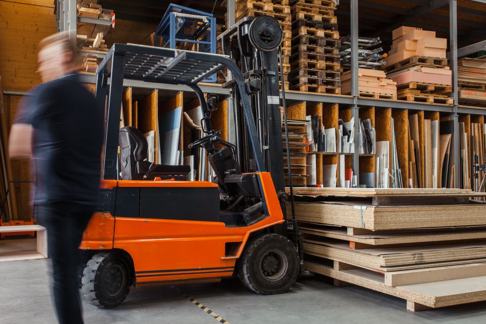 Hydraulic repair and fork lift repair