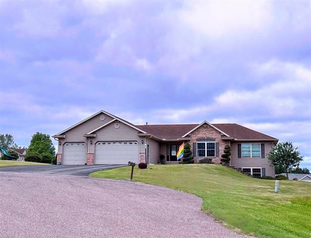 38081 fawn circle