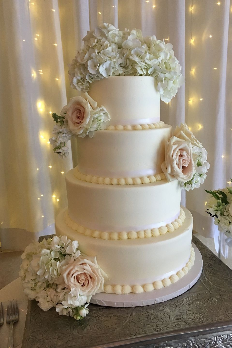 Lf wedding cake flowers 7