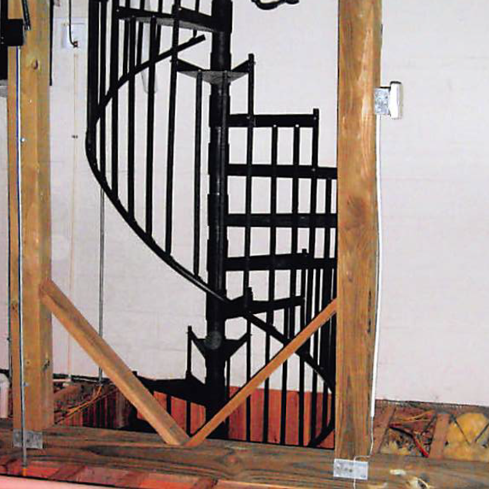 Stairs 120140401 31316 10aesla