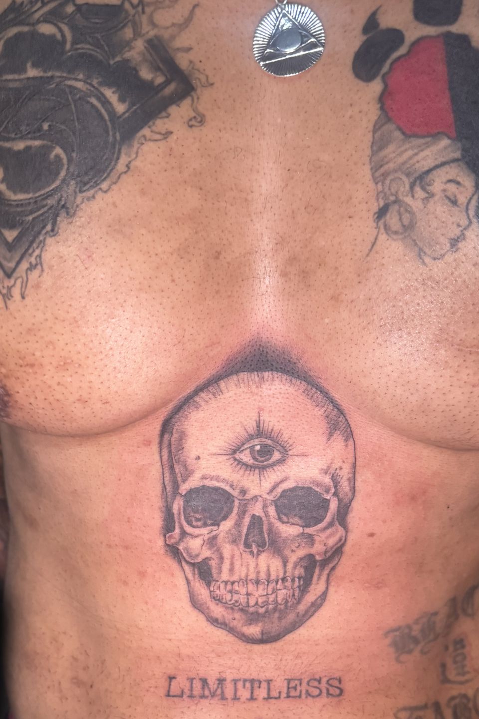 Nick skull third eye